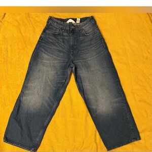 H&M Super Baggy Coupe Ultra-Baggy Boys Jeans with adjustable waist. Boys 14